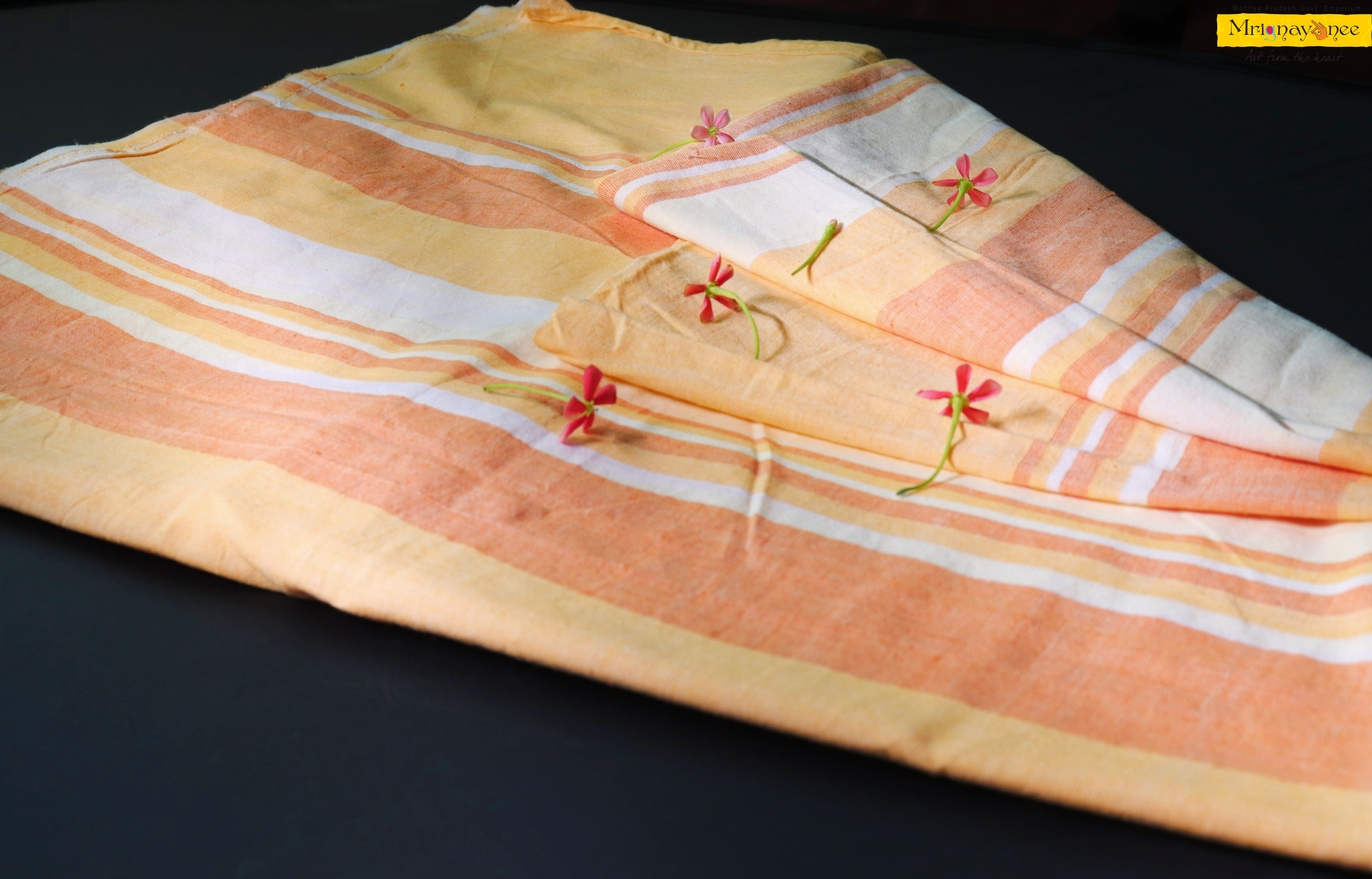Sarangpur handloom bedsheets from sarangpur